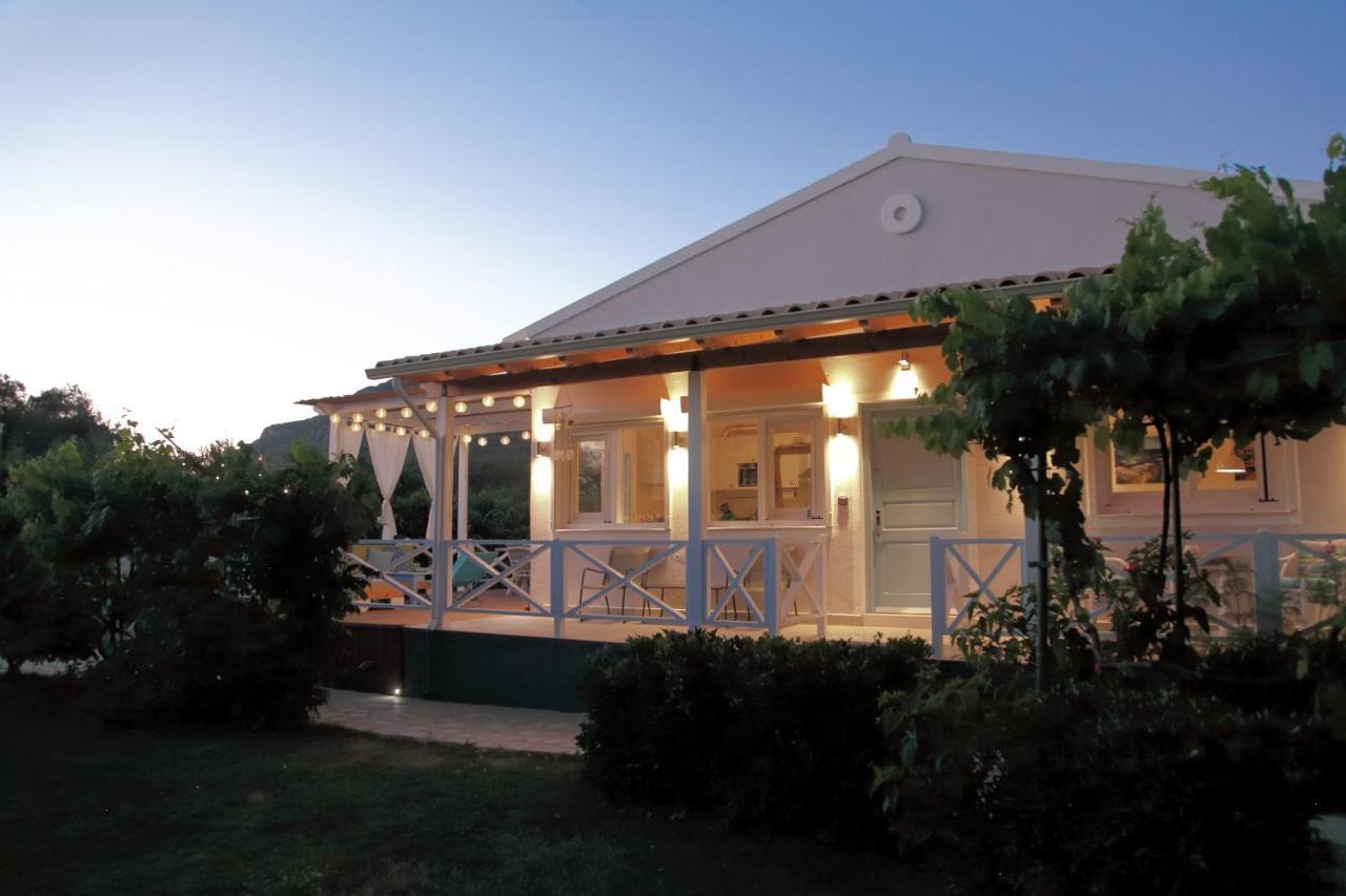 Blue Sky Cottage, Kanouli Beach CChalikounas Buitenkant foto